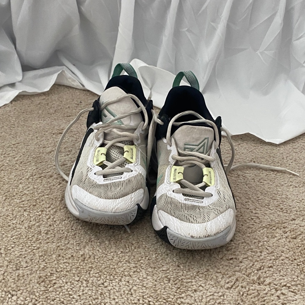 Nike Kids White and Green Sneakers